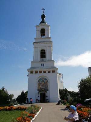 Колокольня и вход в Церковь Успения Пресвятой Богородицы, Церковь Успения Пресвятой Богородицы (село Суворово), Нижегородская область, Паломнический центр «Святая Русь»
