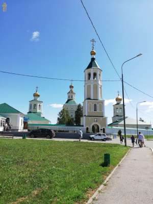 Колокольня (вход на территорию монастыря), Иоанно-Богословский Макаровский мужской монастырь,  Республика Мордовия, Паломнический центр «Святая Русь»