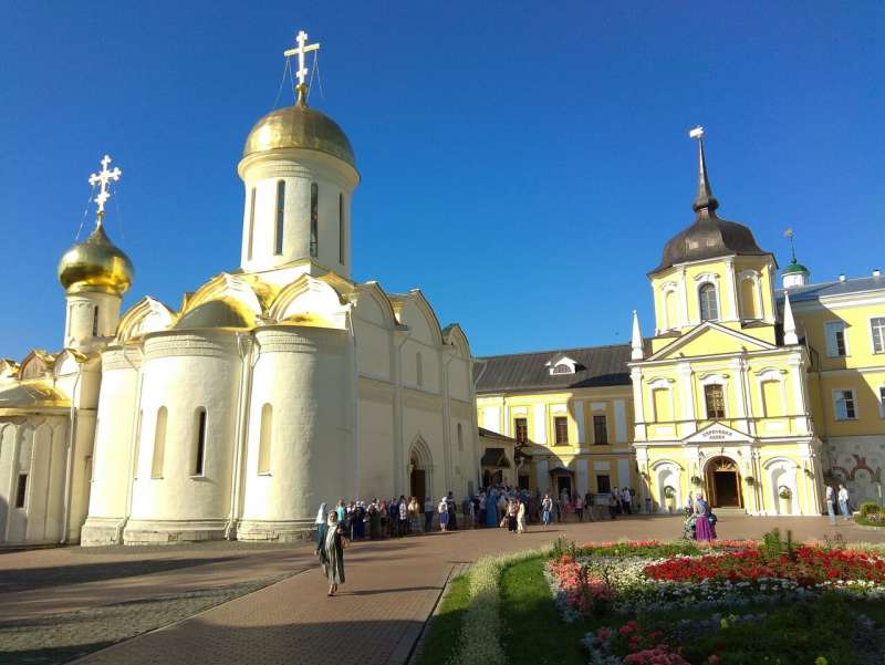 Москва – к Матронушке и Свято-Троицкая Сергиева Лавра