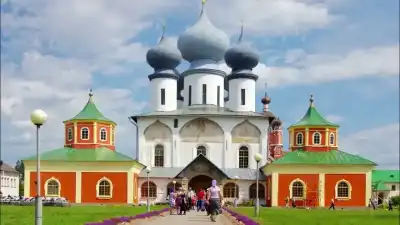 Богородичный Успенский монастырь (г. Тихвин)