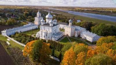 Хутынский монастырь ( Новгородский р-он, Савинское сельское поселение, д. Хутынь)